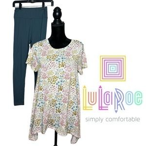 LulaRoe Melissa tee & Legging Outfit. Top is Size Small. O/S Leggings